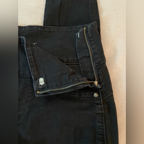 Spanx by Sarah Blakely Jeans - Picture 7 of 9